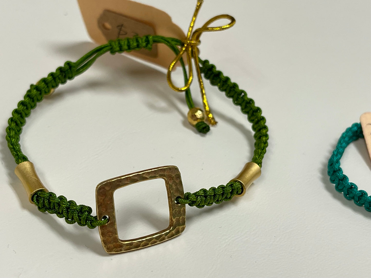 Make a Macrame Bracelet Class